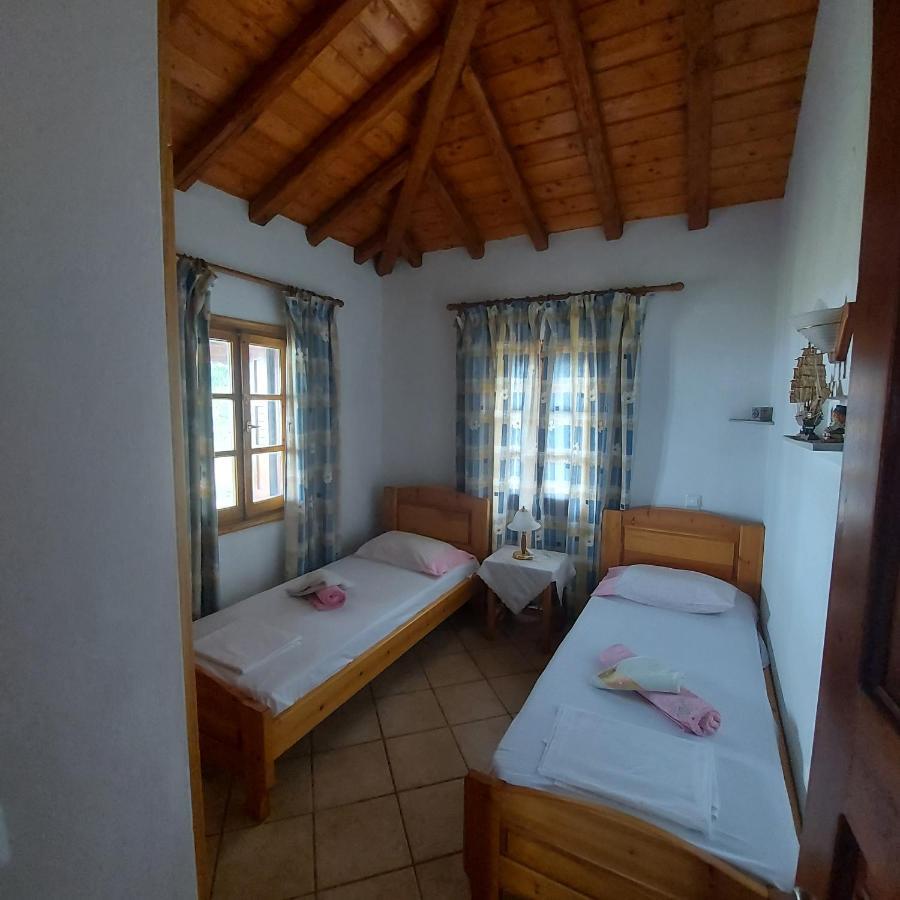Villa Amfithea Moni Evaggelistrias 외부 사진