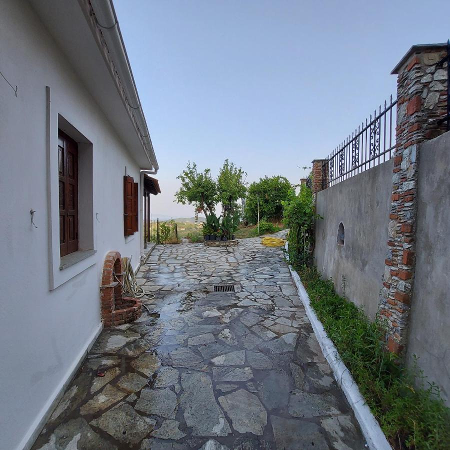 Villa Amfithea Moni Evaggelistrias 외부 사진