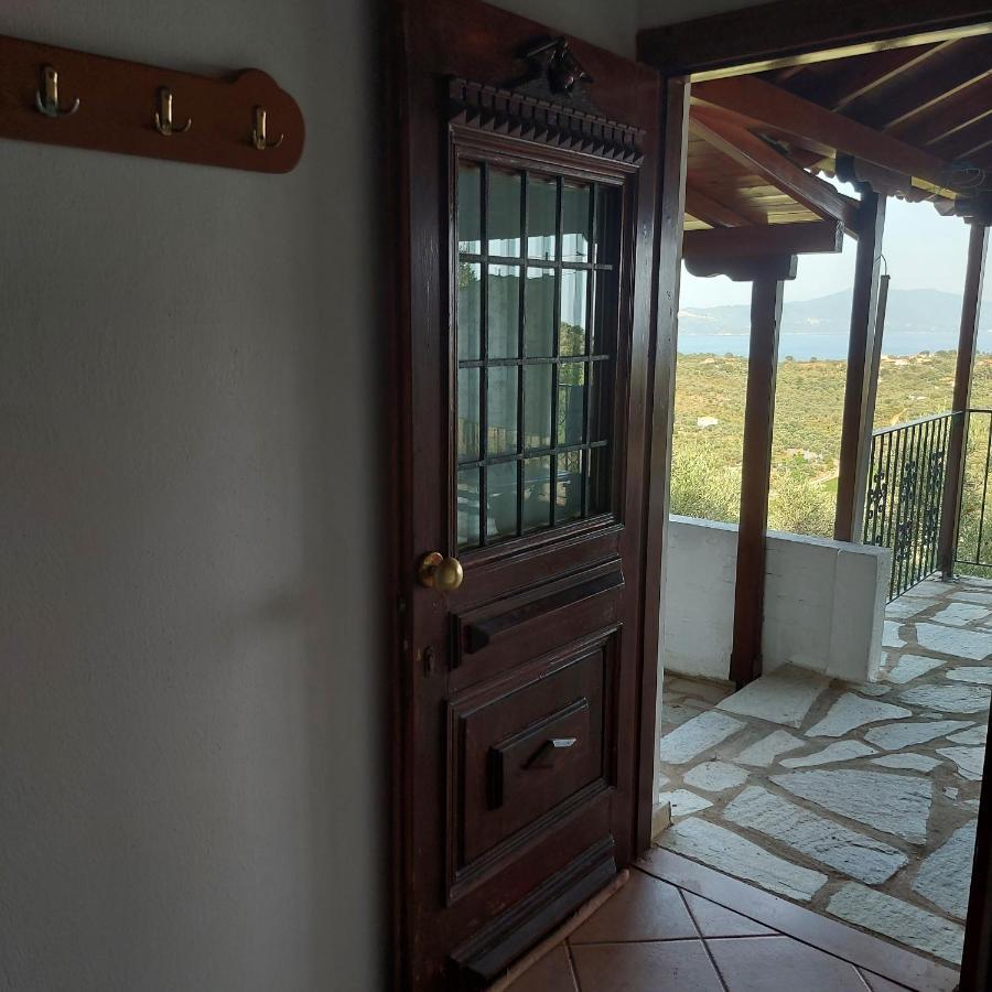 Villa Amfithea Moni Evaggelistrias 외부 사진
